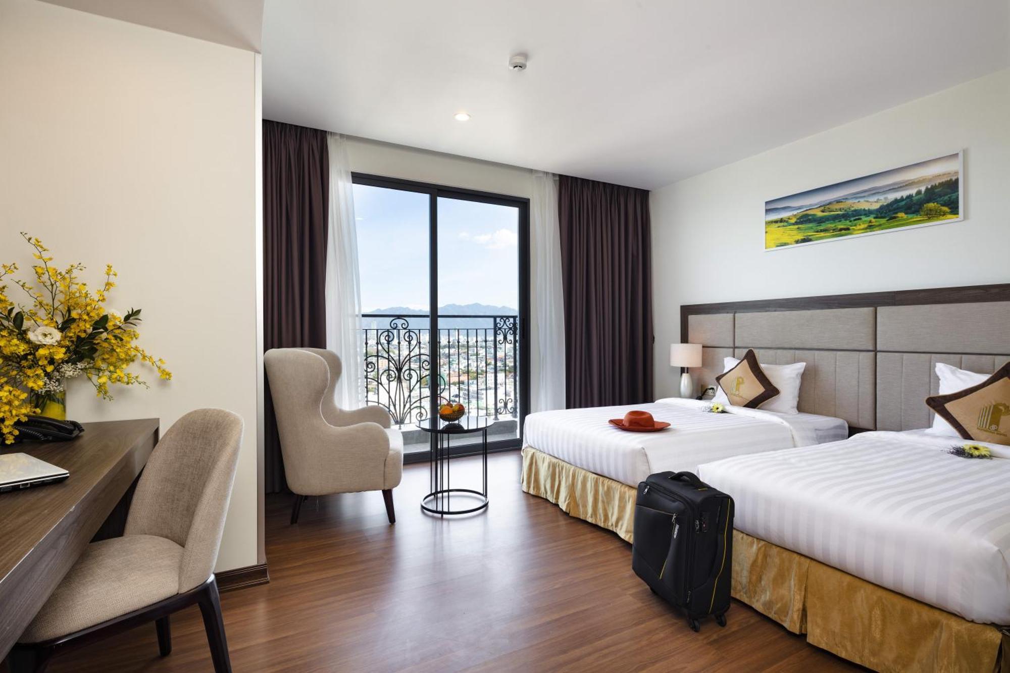 Daphovina Hotel Nha Trang Exterior photo